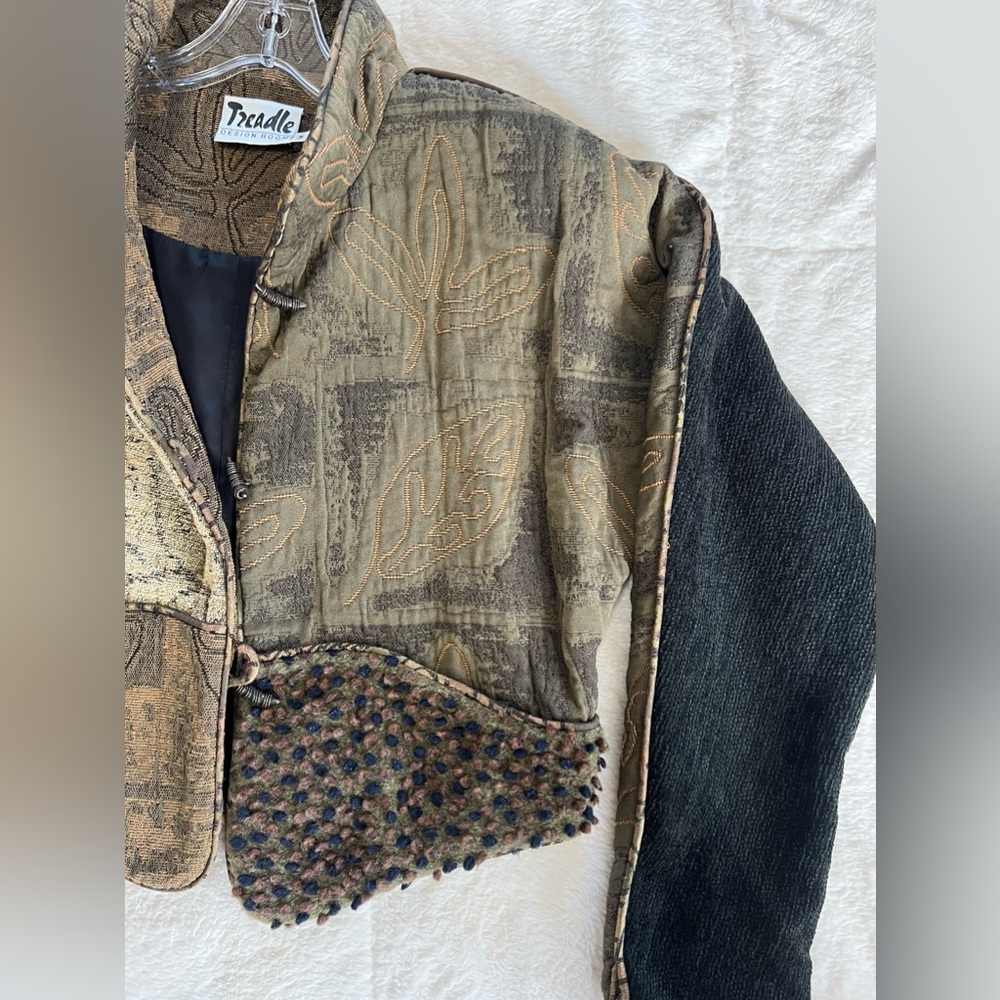 Treadle Design Room Tapestry Patch Jacket - Vinta… - image 5